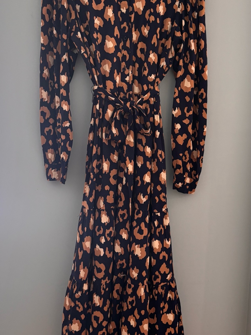 crown & ivy Navy/Tan/Cream Long-Sleeve Animal Print Tie-Waist Dress